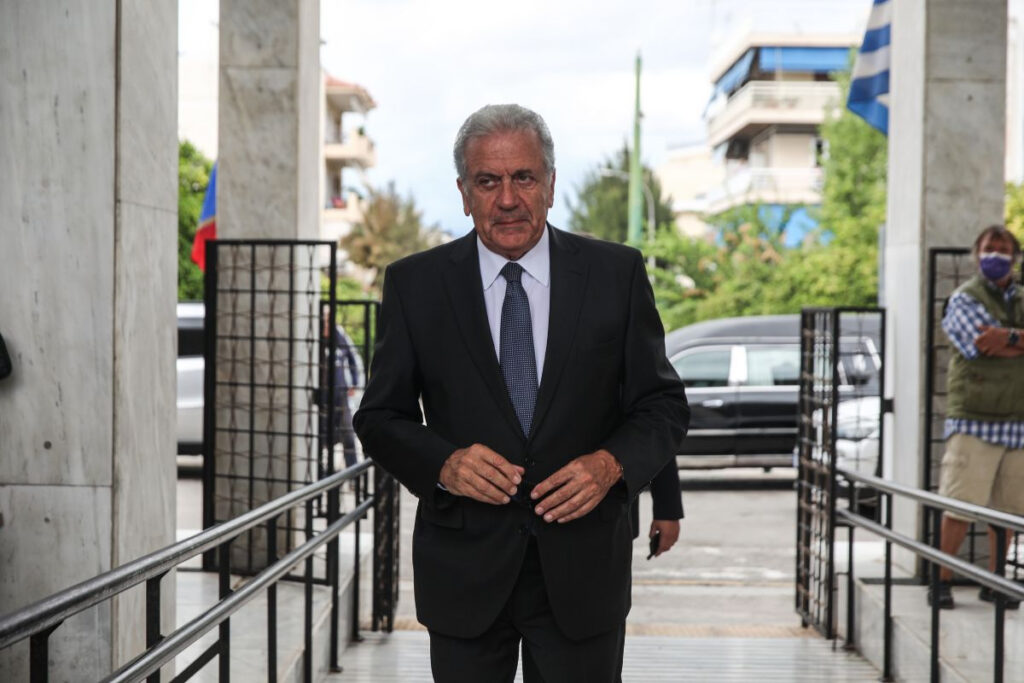 Υποψήφιος στην Ηλεία ο Αβραμόπουλος; – Ποιος θα κοπεί;