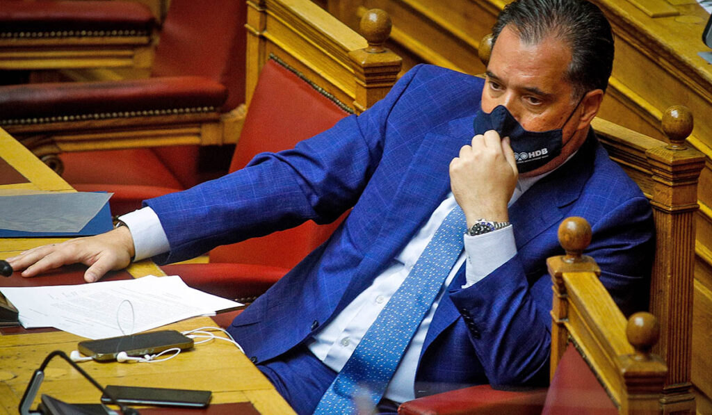 Ο Άδωνις απαντά στον Τσίπρα για το σποτ: Μα είναι δυνατόν να διαλέγεις ολοκαίνουργια Mercedes;