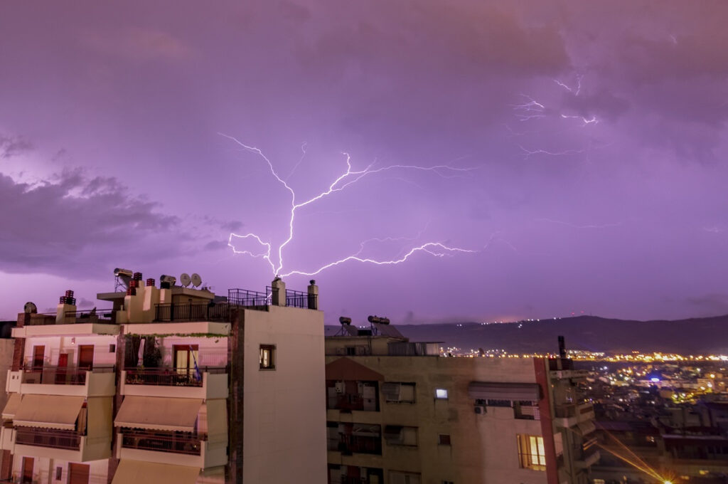 Έκτακτο δελτίο της ΕΜΥ για την κακοκαιρία: Έρχονται επικίνδυνα φαινόμενα