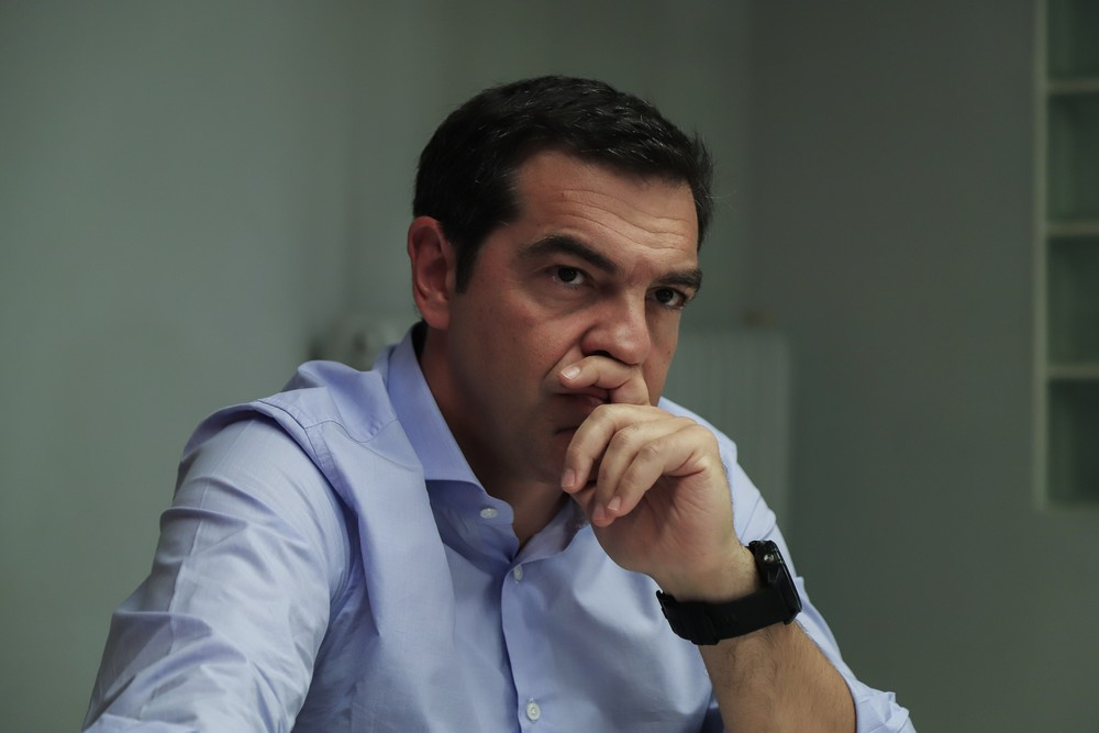 Ο Τσίπρας θέτει το δίλημμα στο ΚΙΝΑΛ: Ή τμήμα της προοδευτικής παράταξης ή παρακολούθημα της Νέας Δημοκρατίας