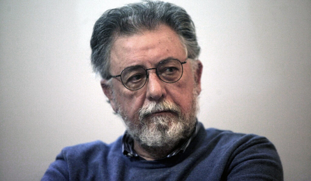 Γιάννης Πανούσης: Δεξιός μέσα στην Αριστερά; Αμέσως στο πυρ το εξώτερον