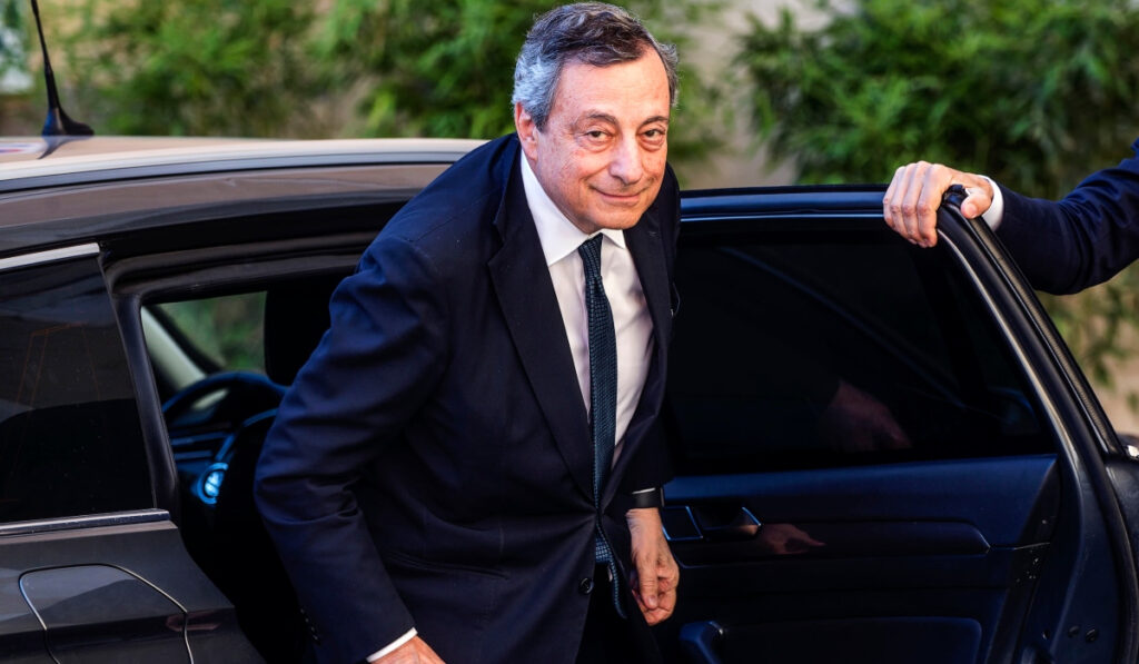 Δεν κάνει πίσω ο Μάριο Ντράγκι – Αποφασισμένος να παραιτηθεί