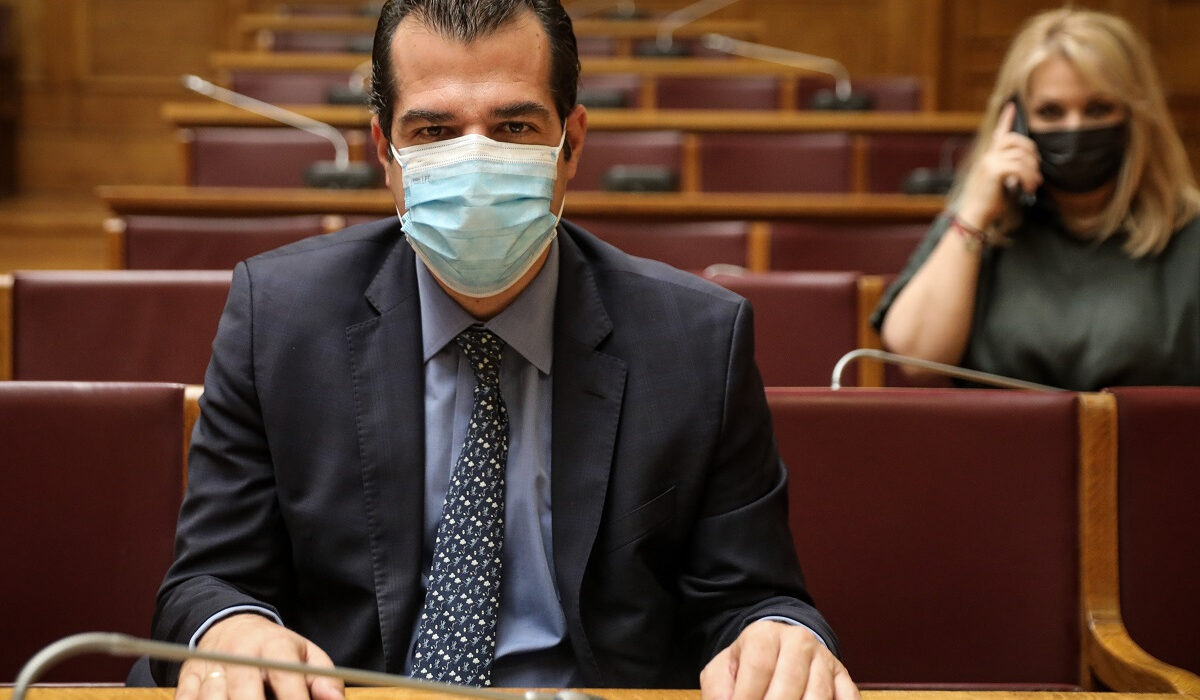 Θανάσης Πλεύρης: Τραγέλαφος