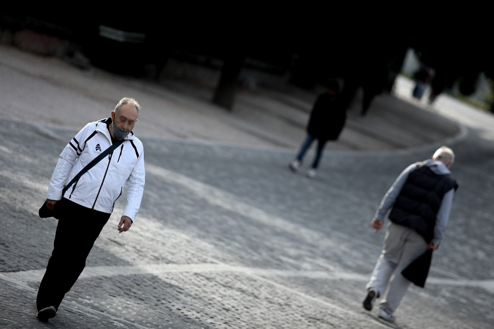 Παγκόσμιο ρεκόρ εβδομαδιαίων κρουσμάτων κορονοϊού ανακοίνωσε ο ΠΟΥ