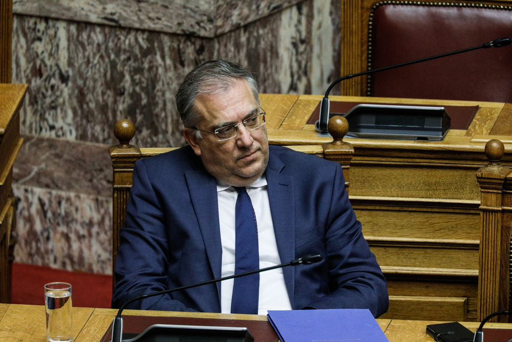 Θεοδωρικάκος: Εντός ημερών η ΚΥΑ για τις 36.500 θέσεις κοινωφελούς εργασίας