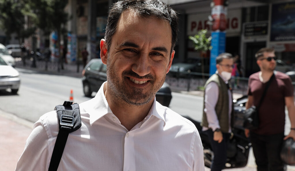 Χαρίτσης: Η κυβέρνηση υποτίμησε την κρίση και παραμένει δεμένη σε οικονομικά συμφέροντα