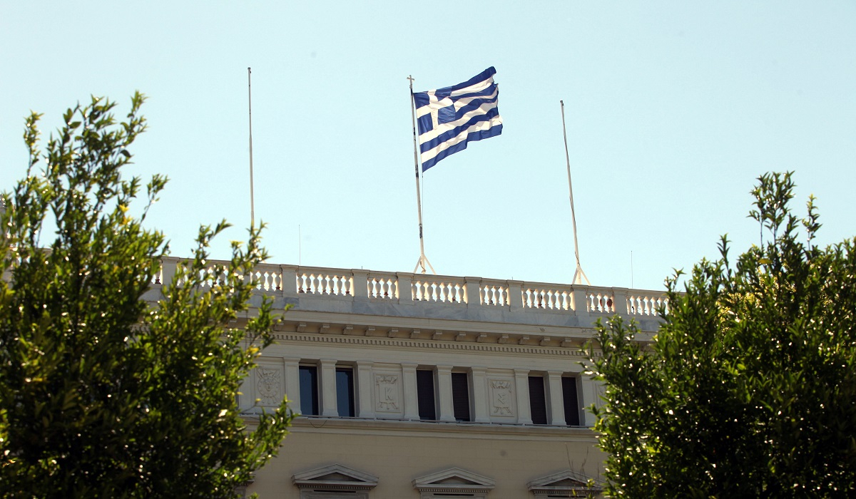 Live η ορκωμοσία των νέων μελών της κυβέρνησης