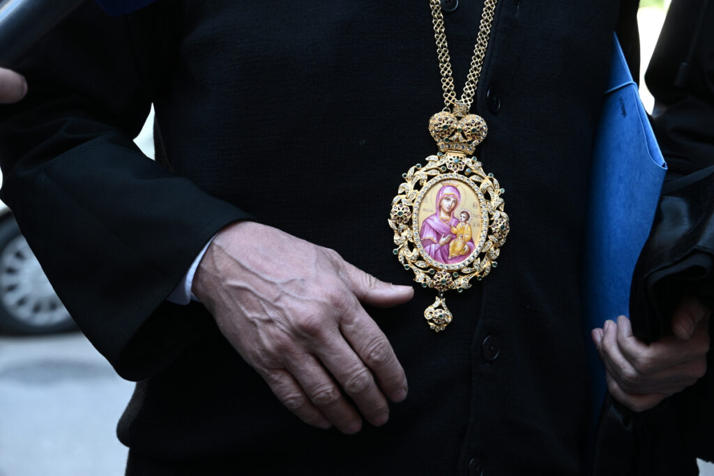 Το Μαξίμου «σκανάρει» τους επικίνδυνους Μητροπολίτες… και επιχειρεί να φτιάξει «γραμμές άμυνας»