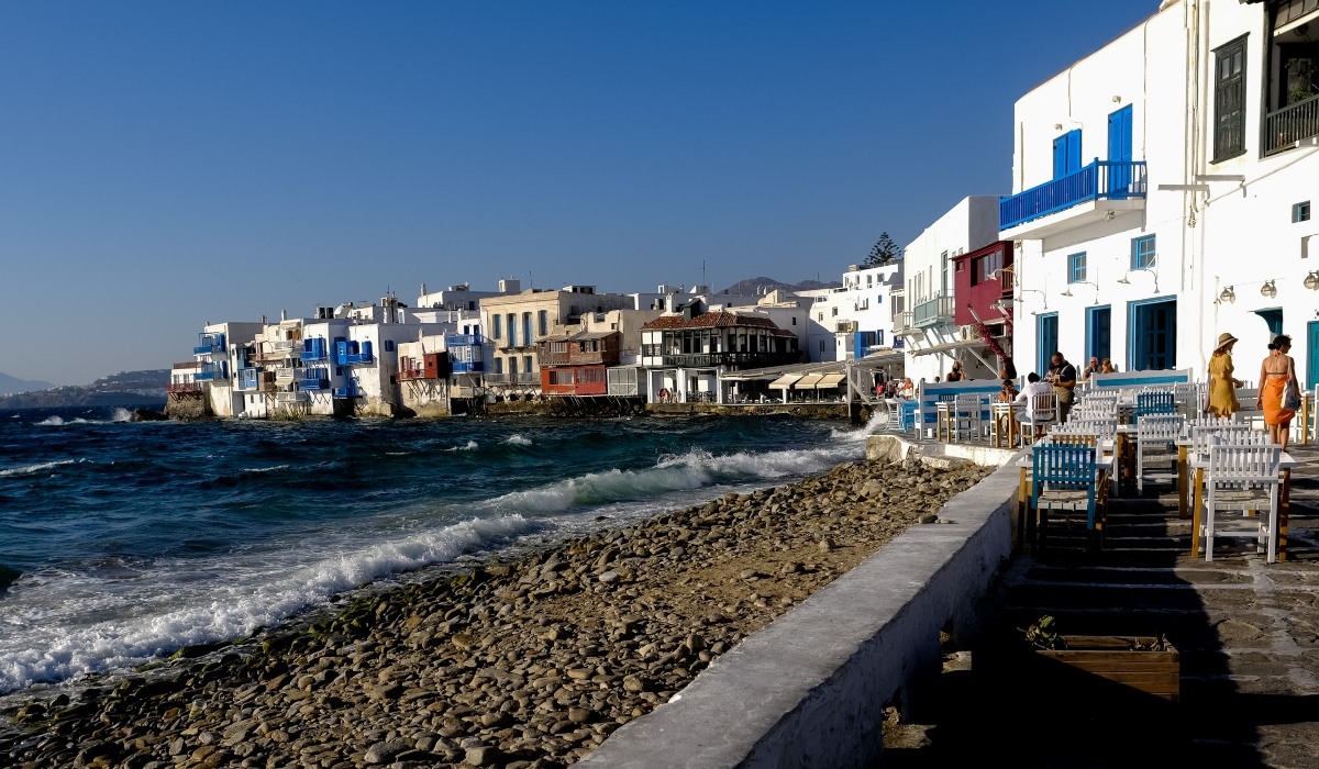 Μύκονος: Νοικιάζουν μέχρι και… ξωκλήσι λόγω έλλειψης δωματίων (Βίντεο)