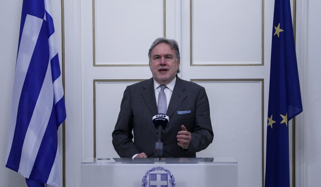 Κατρούγκαλος: Ελληνικές δυνάμεις εκτός γαλλικής επικράτειας και Ευρώπης