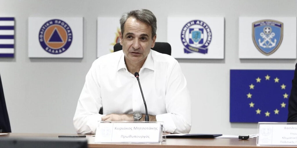 Φωτιά στη Ρόδο: Στο Συντονιστικό της Πολιτικής Προστασίας ξανά ο Μητσοτάκης