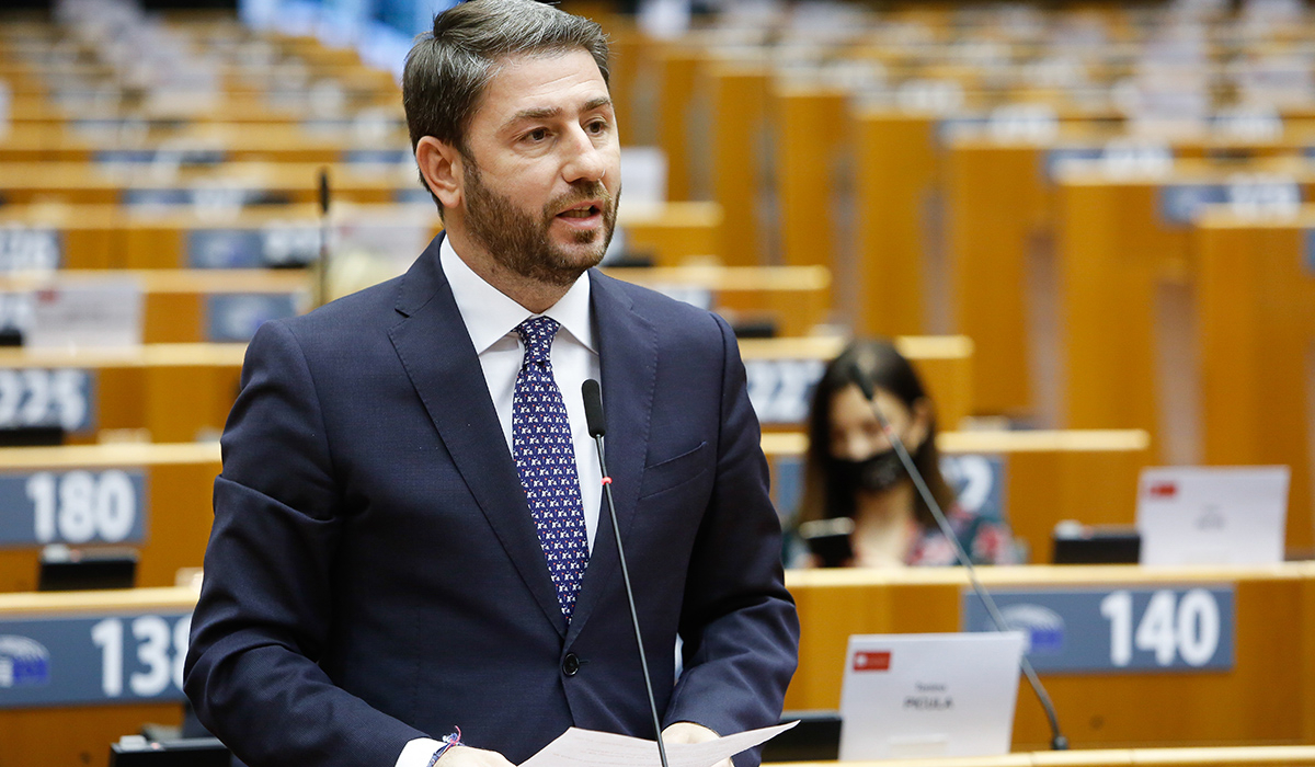 Μέτρα για την προστασία των ευάλωτων νοικοκυριών από την ενεργειακή ακρίβεια ζητά ο Ανδρουλάκης
