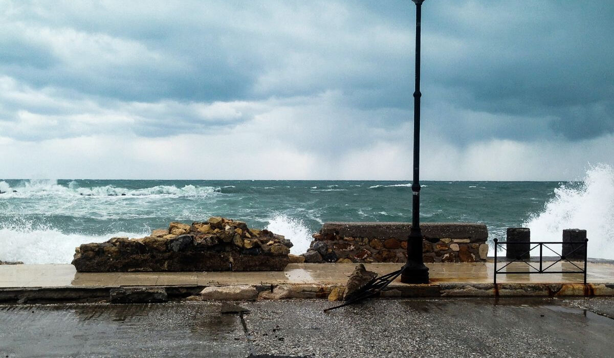 Δεν τελειώνει η κακοκαιρία – Οι περιοχές με νέες καταιγίδες το Σάββατο