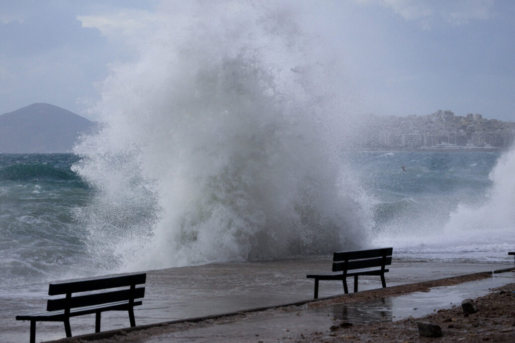 Κακοκαιρία: Οι περιοχές με τους πιο ισχυρούς ανέμους – Πού φτάνουν τα 10 μποφόρ