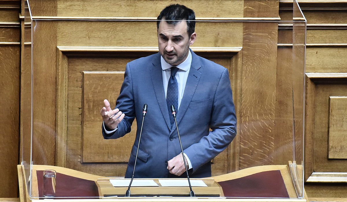 Χαρίτσης για έκθεση ΟΟΣΑ: Προσγείωση στην σκληρή πραγματικότητα