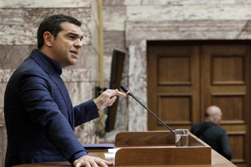 Κορονοϊός: Αιχμές Τσίπρα για ΕΟΔΥ και Εκκλησία