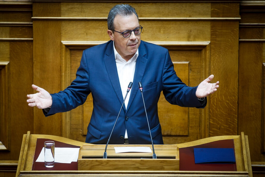 Φάμελλος: Η κυβέρνηση δεν αποδείχθηκε επαρκής στην πρόληψη της οπαδικής βίας