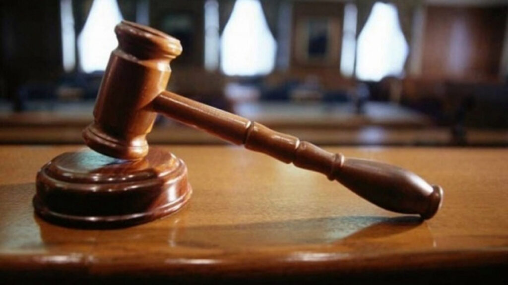 Κρήτη: 15 μήνες φυλάκιση για πατέρα που εγκατέλειψε σε χαρτόκουτα το παιδί του