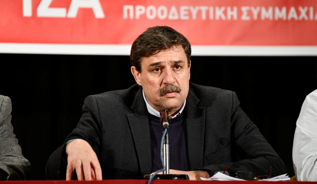 Ξανθός: «Η κυβέρνηση να δώσει τα ακριβή στοιχεία για διασωληνωμένους εκτός ΜΕΘ»