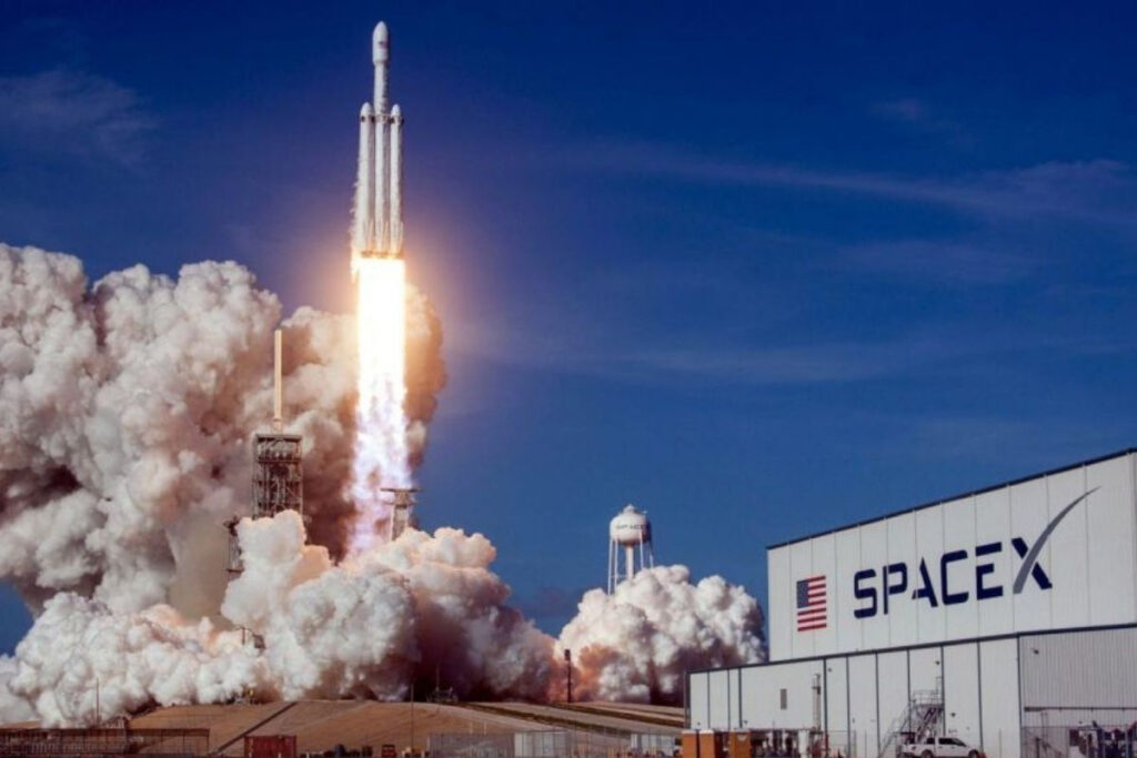 Space X: Συνεχίζει τα… ταξίδια της στο διάστημα – Εκτόξευσε και δεύτερο ιταλικό δορυφόρο