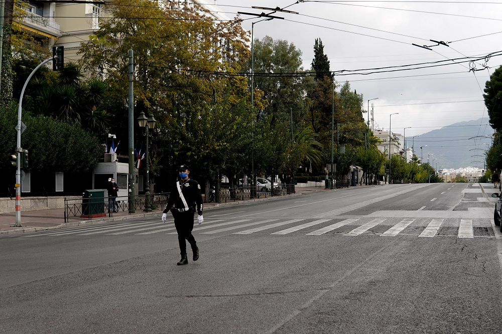 Απαγόρευση κυκλοφορίας: Αλλάζουν όλα – Ποιες μετακινήσεις επιτρέπονται από 05:00-21:00 και 21:00 – 05:00, η ΚΥΑ