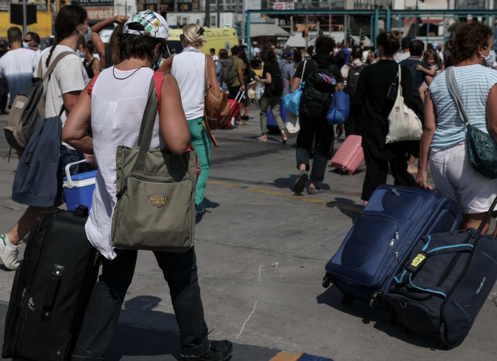 Ηράκλειο: Ταλαιπωρία για τους επιβάτες του καταμαράν «power jet» – Απαγορεύτηκε ο απόπλους