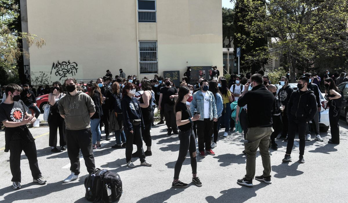 Επεισόδια στην Πολυτεχνειούπολη Ζωγράφου – 26 προσαγωγές από την ΕΛΑΣ