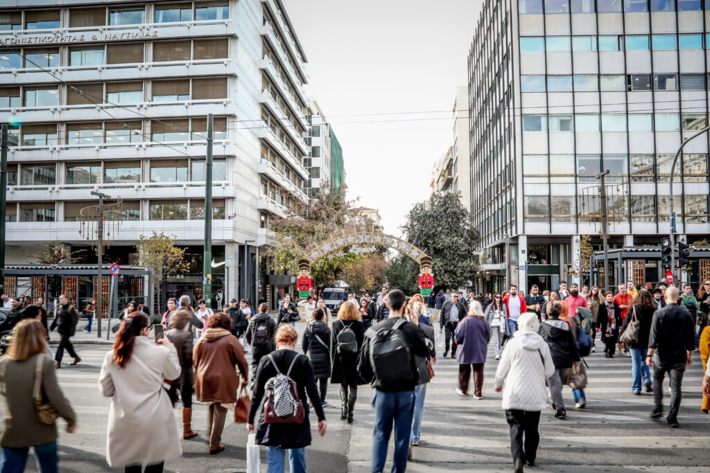 Το εορταστικό ωράριο Χριστουγέννων 2024 στα μαγαζιά αναλυτικά – Με αλλαγές οι Κυριακές
