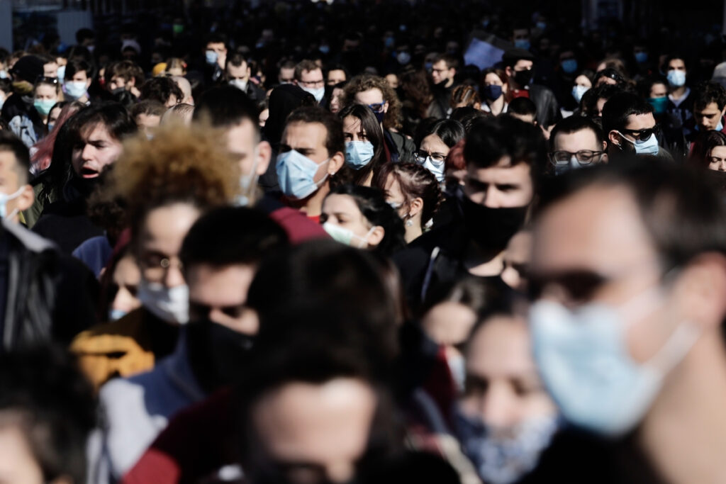 Τέλος και οι μάσκες – Η ημερομηνία που έδωσε ο Πλεύρης