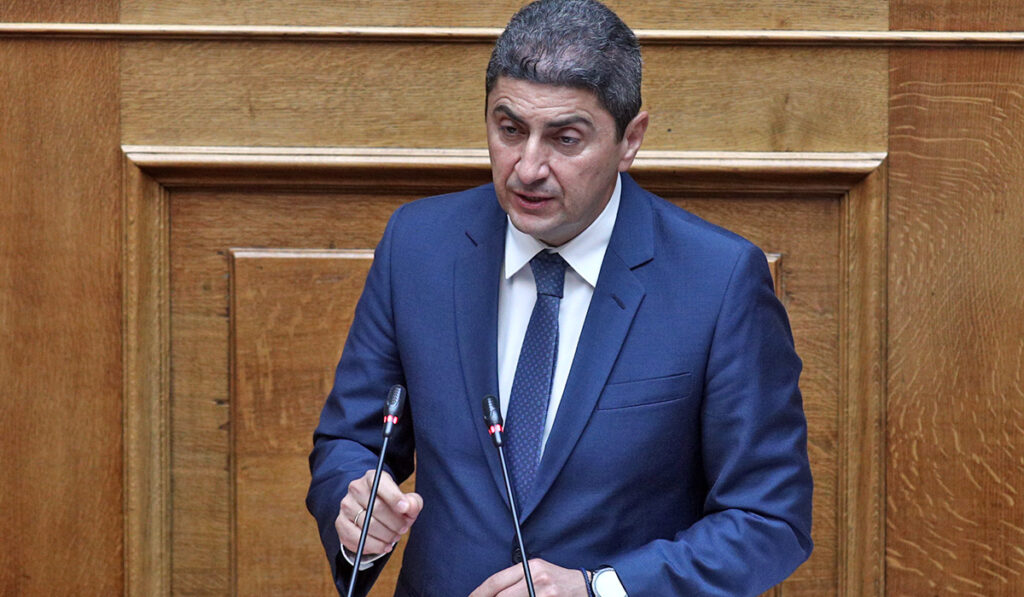 «Υπάρχουν κι άλλα βίντεο» που «καίνε» τον Αυγενάκη – Πληροφορίες για διαπληκτισμό με αστυνομικούς