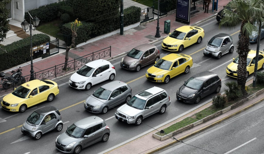 H Ελλάδα 17η στην Ευρώπη σε αναλογία Ι.Χ. ανά 1.000 κατοίκους