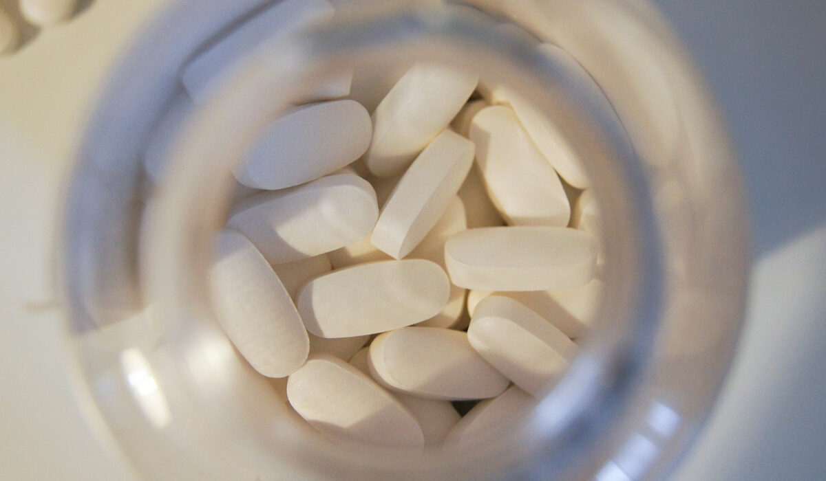 Κόντρα Merck – Pfizer για το χάπι του κορονοϊού