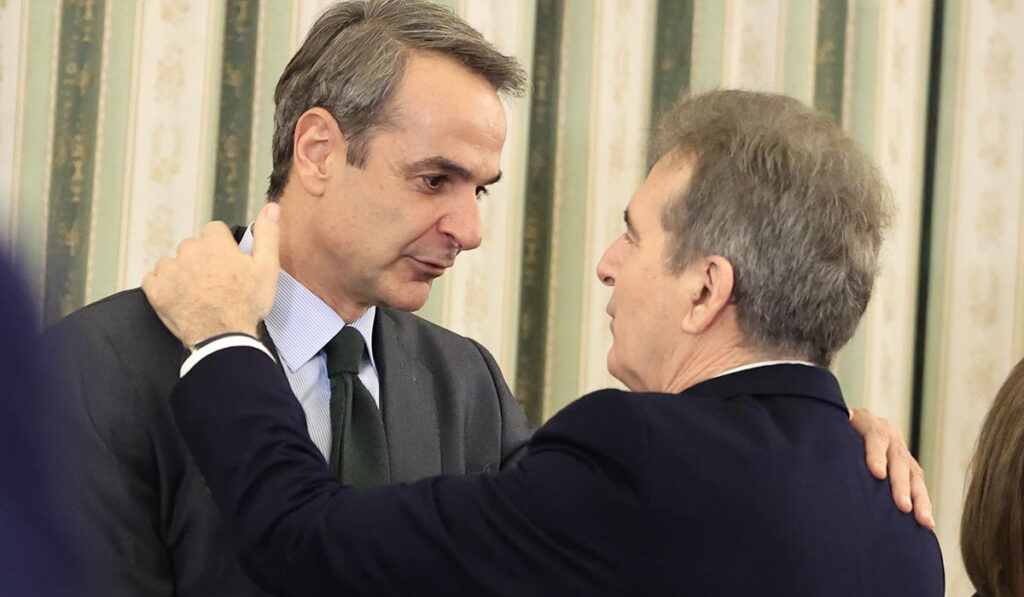 «Λευκή επιταγή» Μητσοτάκη σε Χρυσοχοΐδη για τομές στην ηγεσία της ΕΛ.ΑΣ. – Ποιοι μένουν και ποιοι φεύγουν