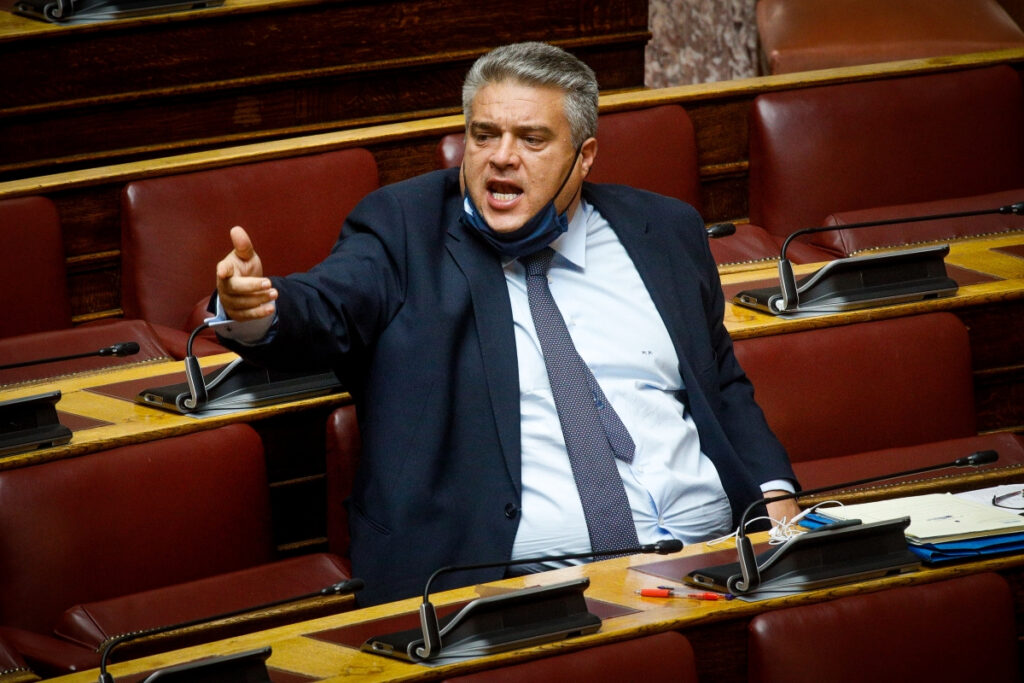 «Όχι» και από Χρυσομάλλη στο νομοσχέδιο για τα ομόφυλα ζευγάρια: «Να προστατεύσουμε την κοινωνία»