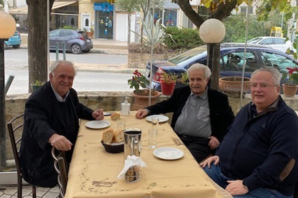 Επί τρεις ώρες τα έλεγαν στον Καρέα Ανδρουλάκης, Δραγασάκης και Κοτζιάς