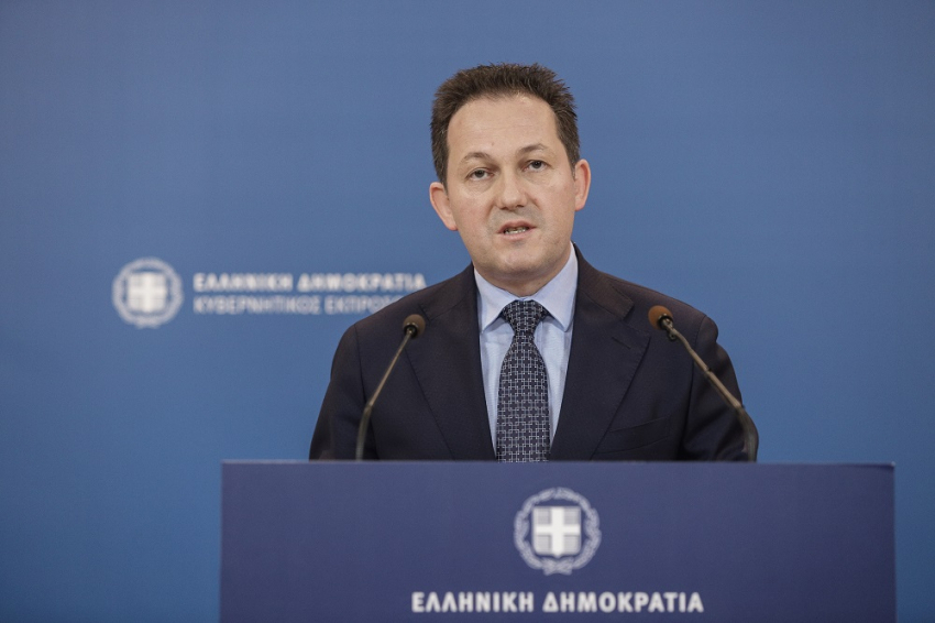 Στέλιος Πέτσας: Πότε θα καταργηθεί το 13033, τι είπε για σχολεία και εκκλησίες