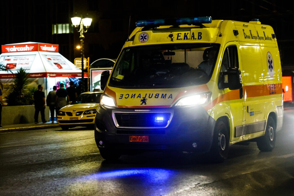 Σοβαρό τροχαίο στη Θεσσαλονίκη: Διασωληνωμένος 22χρονος οδηγός μηχανής