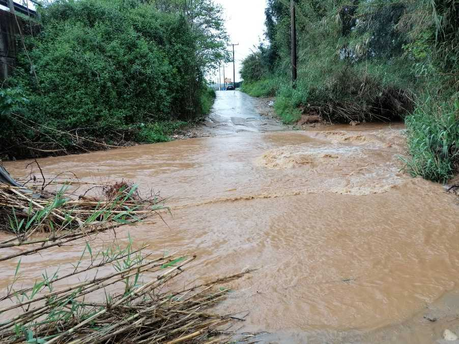 Εύβοια: Χείμαρρος παρέσυρε σκηνή και αυτοκίνητο κατασκηνωτών