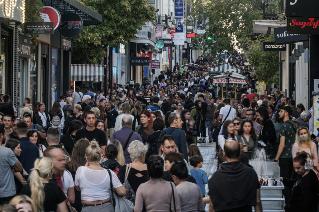 Τα Kyriakonomics και η ψήφος με τα… πόδια