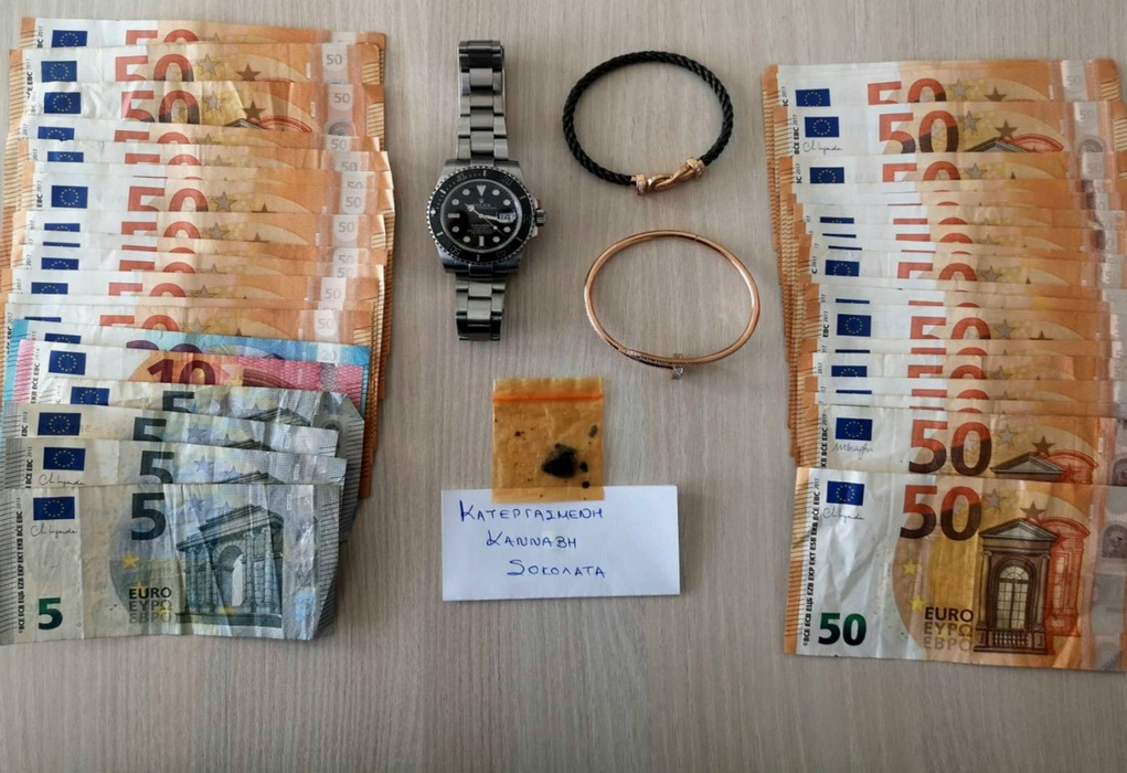 Μύκονος: Σύλληψη 29χρονου που άρπαξε ρολόι χειρός από γυναίκα