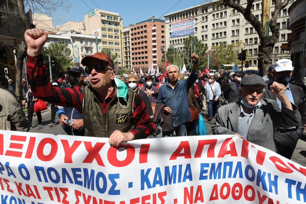 «Βιαστικές» συντάξεις: 80.000 απονομές σε δύο μήνες