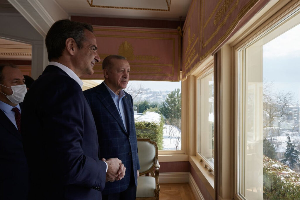 Σύντομη η συνάντηση Μητσοτάκη – Ερντογάν σήμερα: Το βασικό θέμα συζήτησης