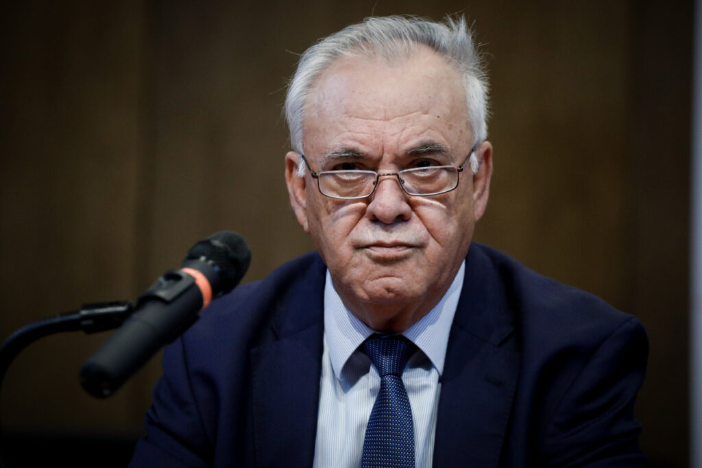 Γιάννης Δραγασάκης: Η εμπειρία του 2015-19 και τα διδάγματα για την επόμενη κυβέρνηση της Αριστεράς