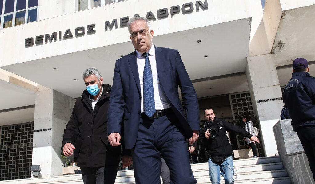 Κατέθεσε μήνυση ο Θεοδωρικάκος για την υπόθεση του γιου του – «Θα τους πάω μέχρι τέλους»
