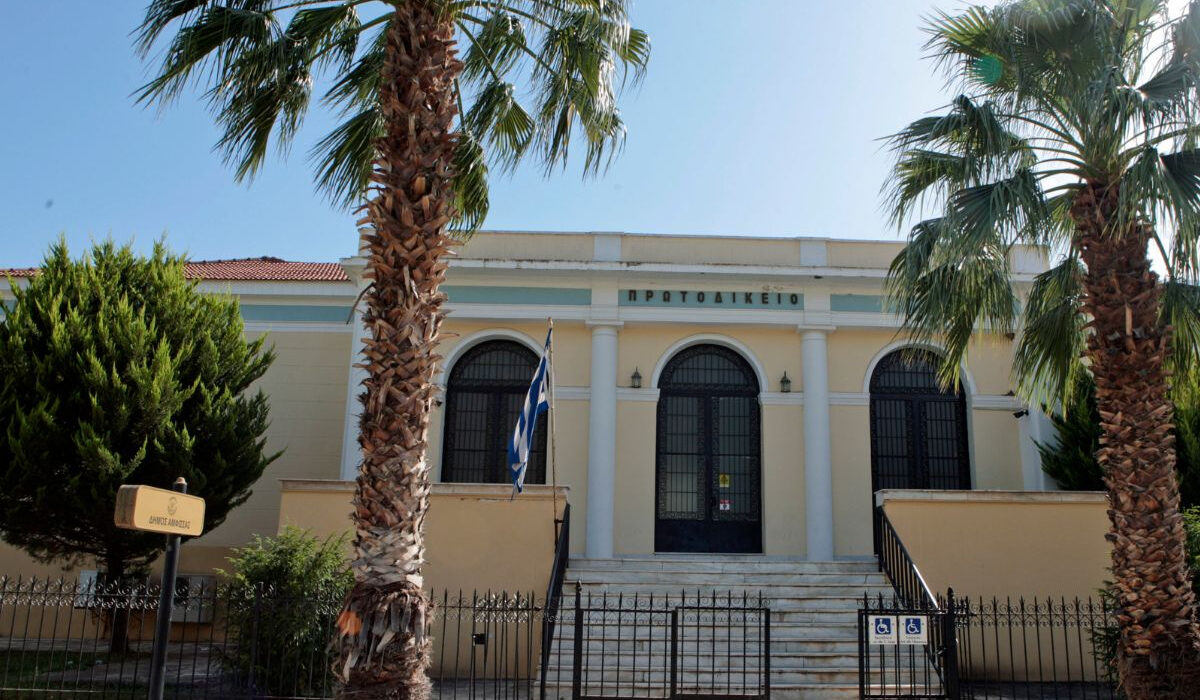 Τα πονηρά ραντεβού ενός… ελευθεριακού δικαστή