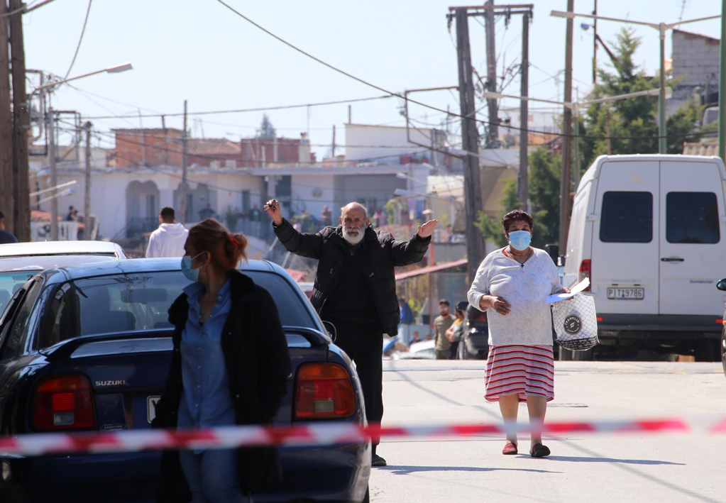 Αγοραστός για Λάρισα: «Αν χρειαστεί μπορεί να αναλάβει ο στρατός τη φύλαξη στον οικισμό»