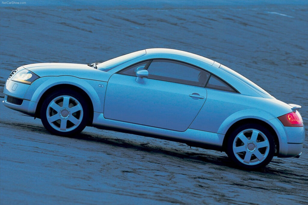 Το Audi TT γίνεται 25 ετών – Η «μεταμόρφωσή» του μέσα στα χρόνια