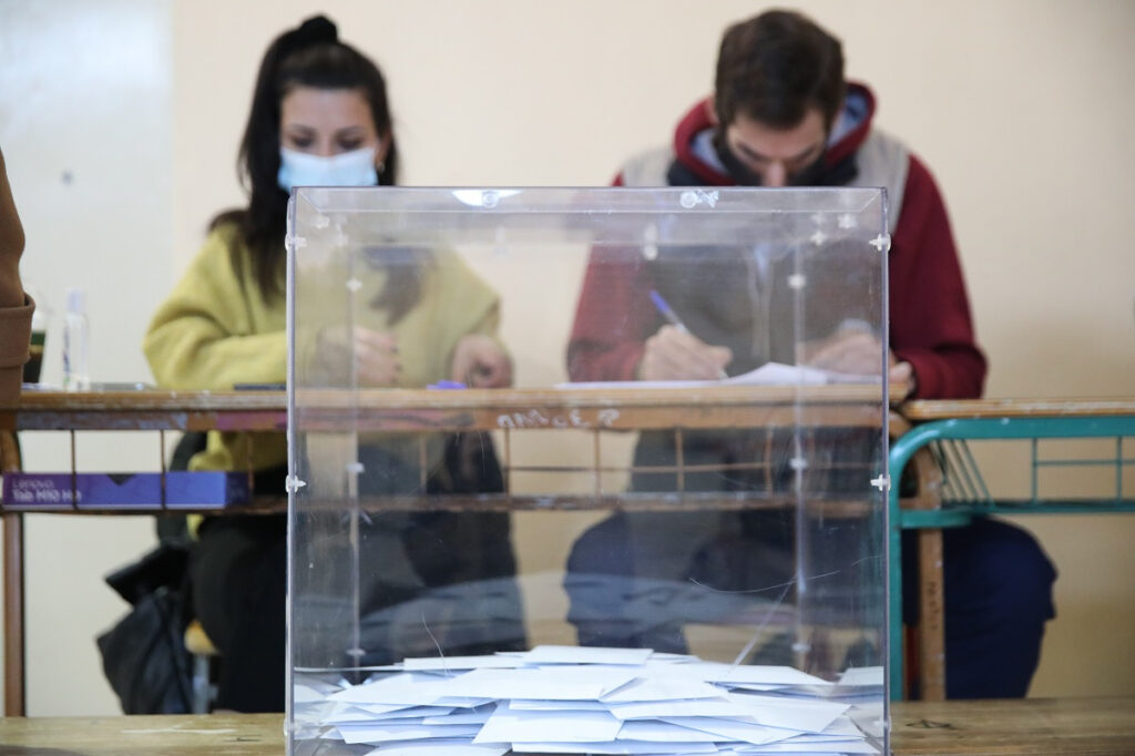 Δημοσκόπηση Pulse – ΣΚΑΪ: Αυτοδυναμία τέλος, στο 3,5% έπεσε το  προβάδισμα ΝΔ από ΣΥΡΙΖΑ
