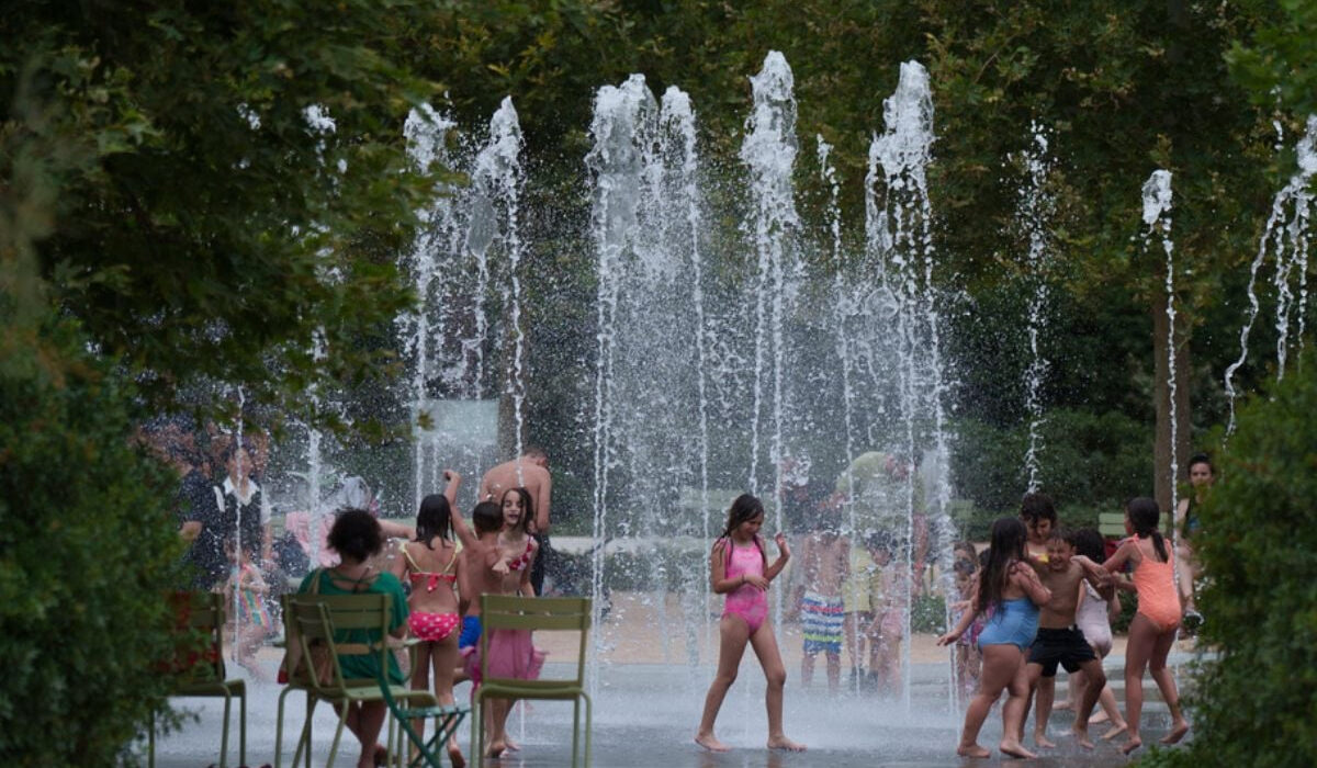 Καιρός: Επιστρέφουν τα 40άρια – Η πρόγνωση Κολυδά για τη ζέστη