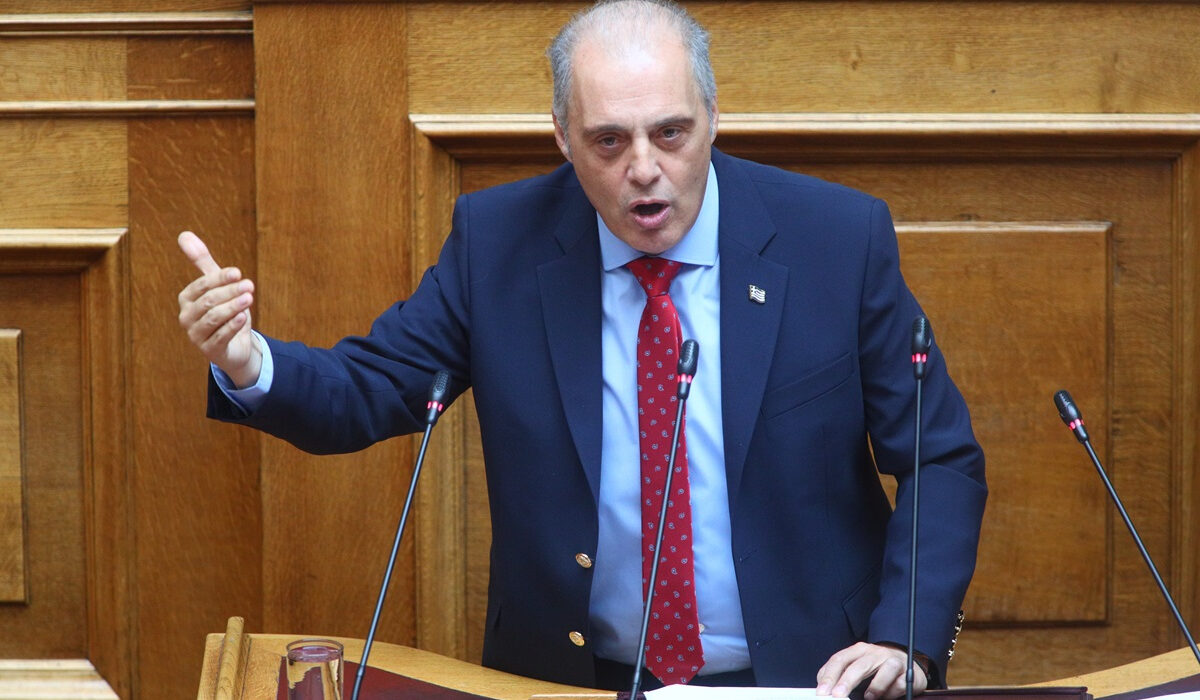 Η «δεξιά της δεξιάς» επιμένει